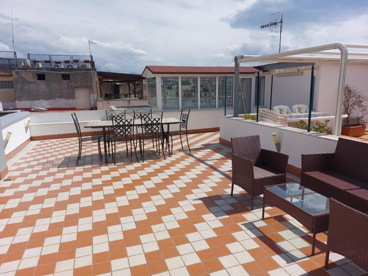 Raggio Di Sole Apartment Naples